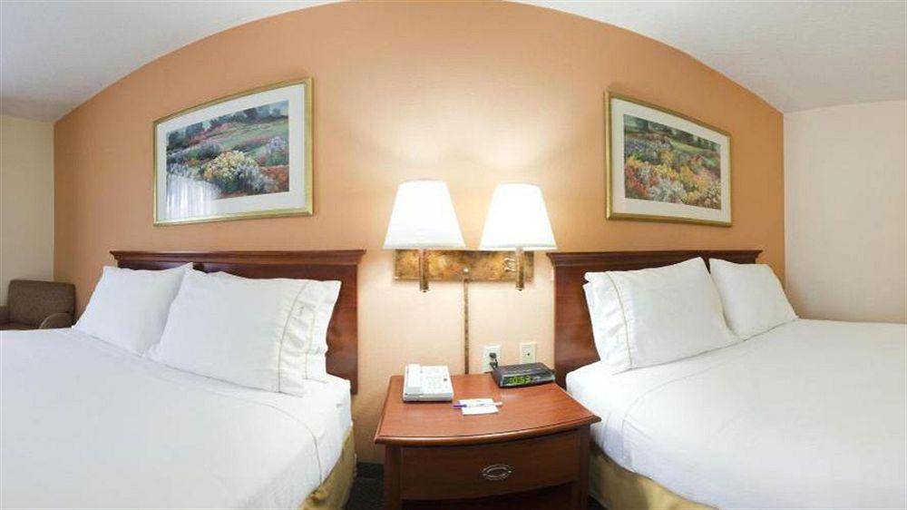 Holiday Inn Express Hotel And Suites Houston Kingwood Exterior foto