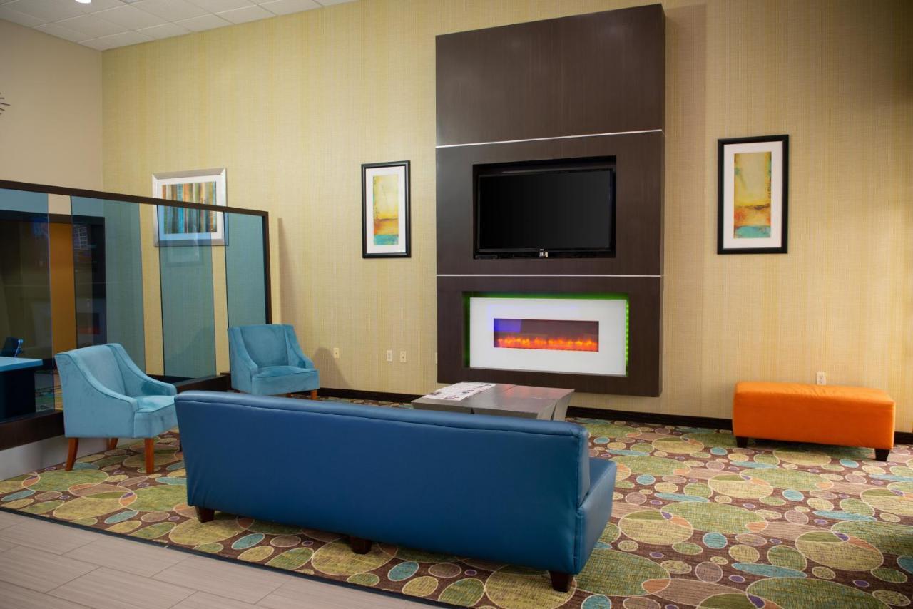 Holiday Inn Express Hotel And Suites Houston Kingwood Exterior foto